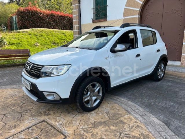 Usado Dacia Sandero Essentiel 90 CV (66 kW) 2019 Blanco Utilitario