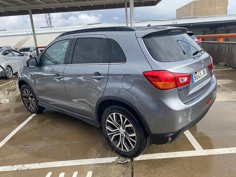 Usado Mitsubishi ASX Motion 117 CV (86 kW) 2017 Gris SUV
