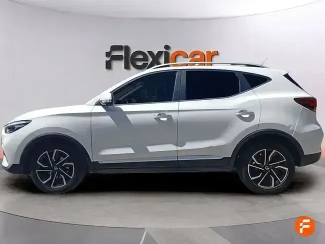 Usado MG ZS Luxury 106 CV (77 kW) 2023 Blanco SUV