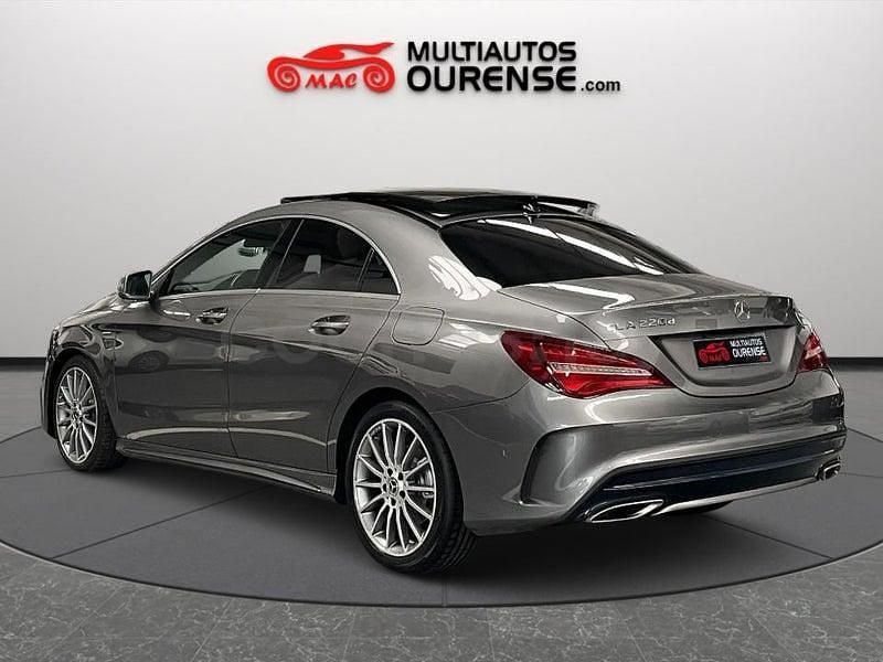 Usado Mercedes CLA220 190 CV (139 kW) 2019 Gris / plata Berlina