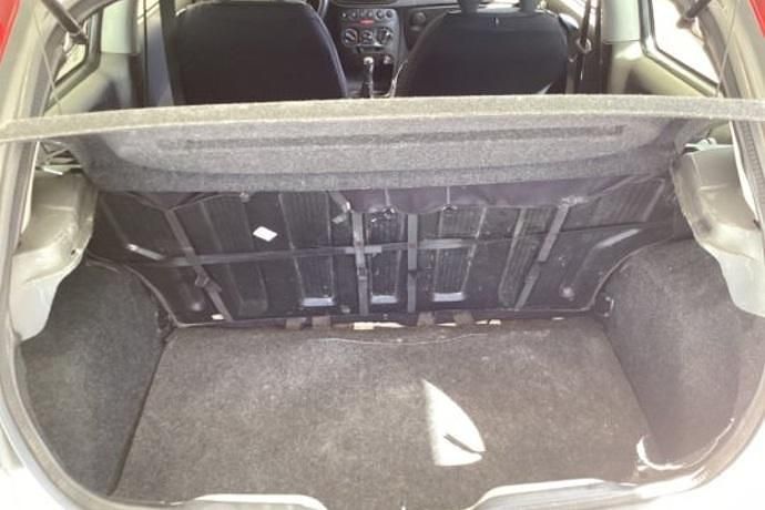 Usado Fiat Punto Active 70 CV (51 kW) 2006 Utilitario