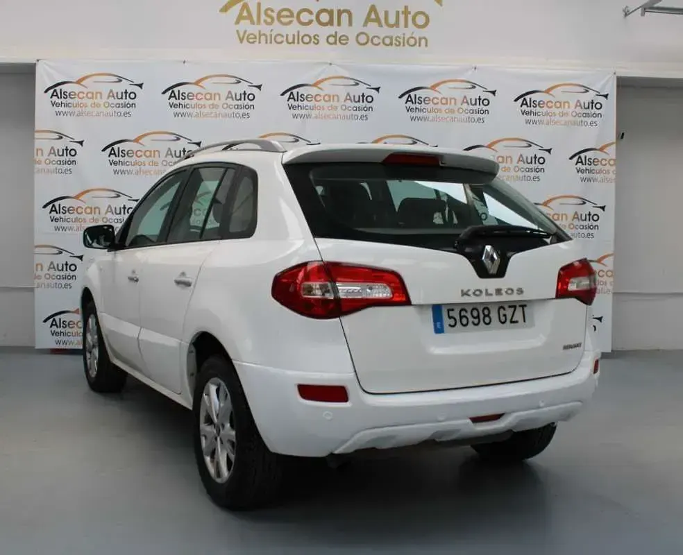 Usado Renault Koleos Dynamique 150 CV (110 kW) 2010 Blanco SUV