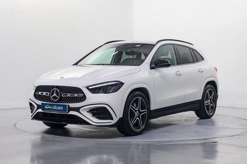 Usado Mercedes GLA200 163 CV (119 kW) 2024 Blanco SUV