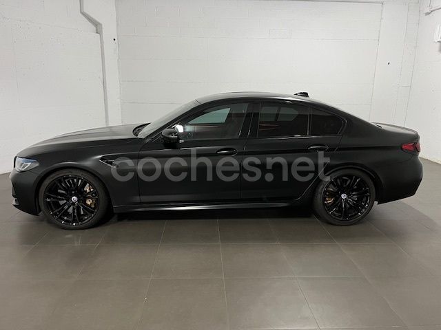 Usado BMW M5 Comfort Edition 600 CV (441 kW) 2022 Gris / plata Berlina