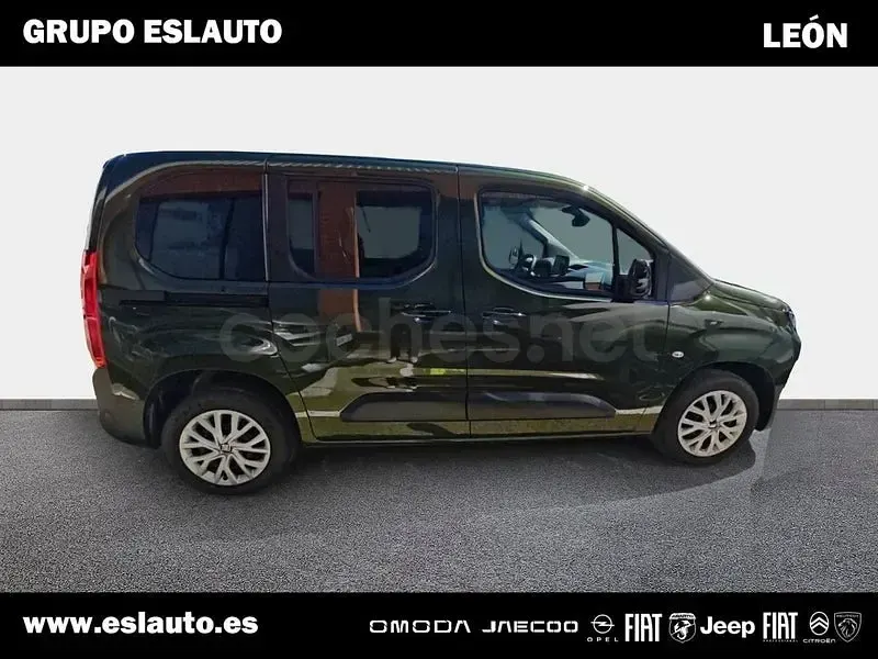Nuevo Fiat Doblò 100 CV (73 kW) 2025 Verde Monovolumen