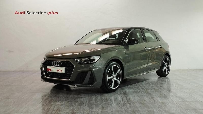 Gris Usado 2025 Audi A1 Utilitario | 28.900 € (Un poco caro) - Imagen 1/4