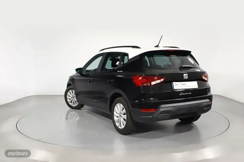 Usado Seat Arona Style 115 CV (84 kW) 2025 Blanco SUV