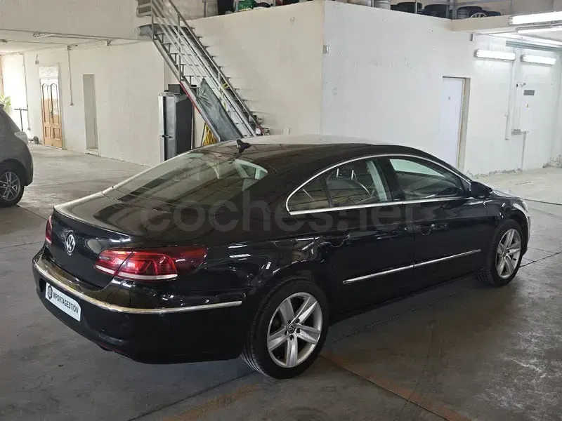 Usado VW CC 160 CV (117 kW) 2012 Negro Berlina