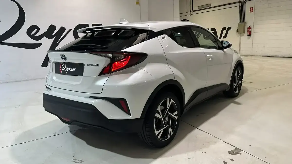 Usado Toyota C-HR Advance 122 CV (89 kW) 2022 Blanco SUV