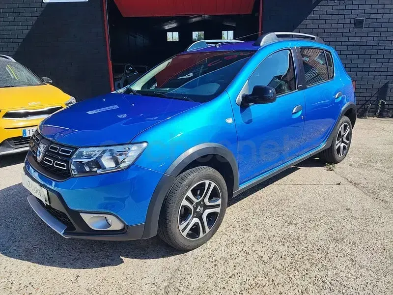 Usado Dacia Sandero Stepway 90 CV (66 kW) 2018 Azul Berlina