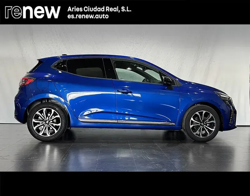 Usado Renault Clio V Techno 100 CV (73 kW) 2025 Azul Berlina