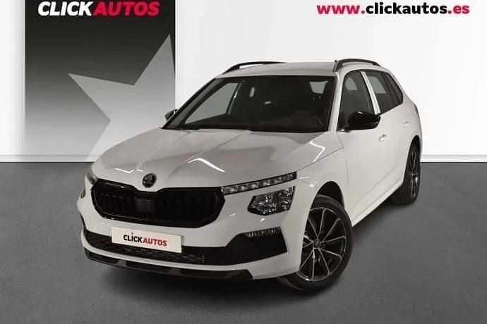 Usado Skoda Kamiq Sport 115 CV (84 kW) 2025 Plata SUV
