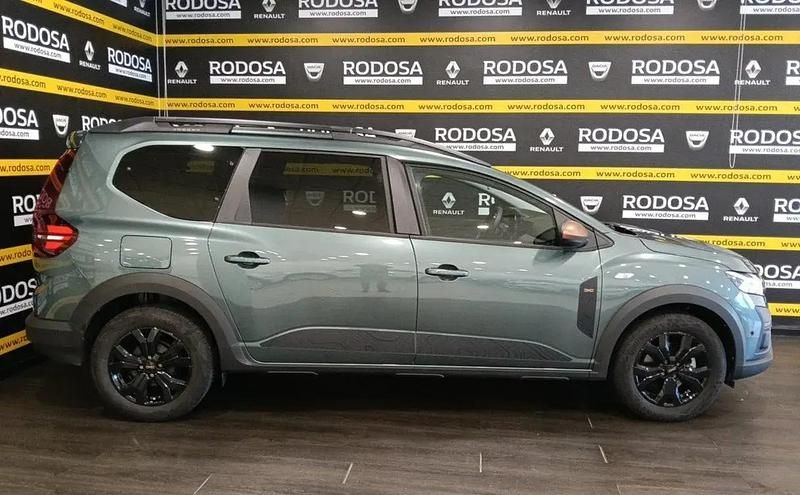 Begagnad Dacia Jogger Extreme 100 HK (73 kW) 2024 Grön Minibuss