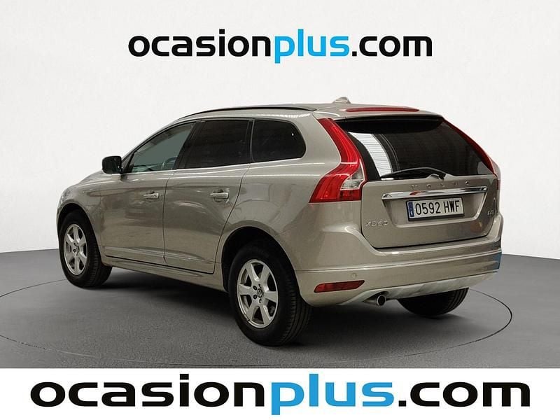 Usado Volvo XC60 Momentum 136 CV (100 kW) 2014 Gris SUV