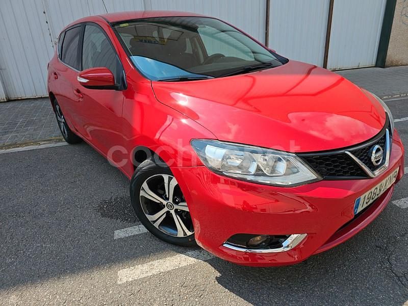 Usado Nissan Pulsar Tekna 115 CV (84 kW) 2018 Rojo Berlina