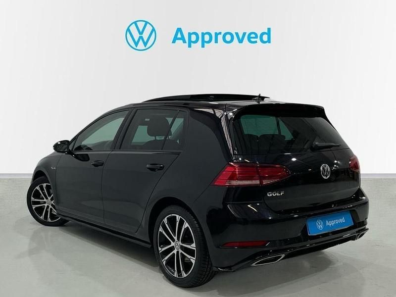 Usado VW Golf VII Sport 150 CV (110 kW) 2020 Negro
