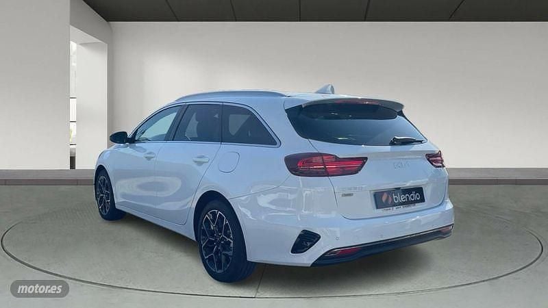 Nuevo Kia Ceed Sportswagon Style 120 CV (88 kW) 2025 Blanco Familiar