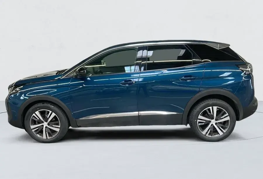 Usado Peugeot 3008 Allure 130 CV (95 kW) 2023 SUV