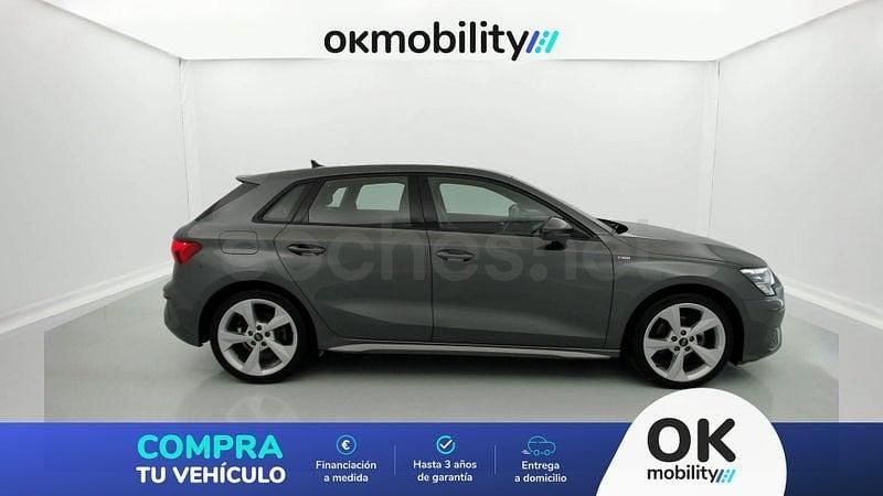 Usado Audi A3 S-Line 150 CV (110 kW) 2024 Gris / plata Berlina