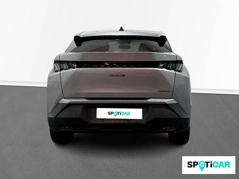Usado Peugeot 3008 Allure 136 CV (100 kW) 2025 Gris SUV