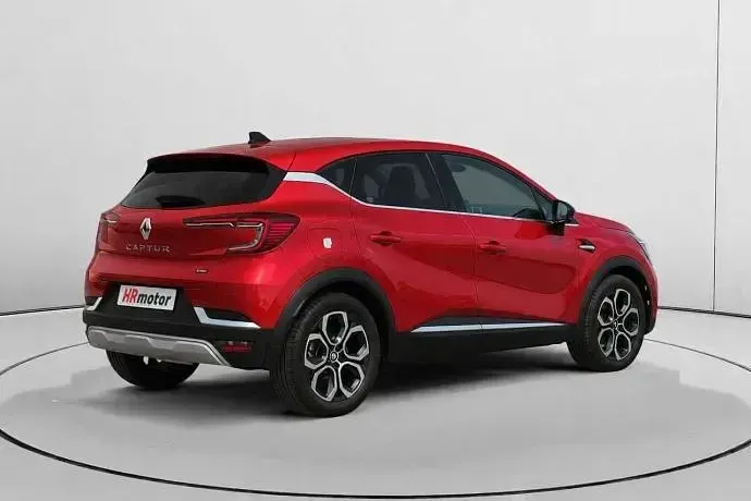 Usado Renault Captur Techno 145 CV (106 kW) 2024 Gris SUV