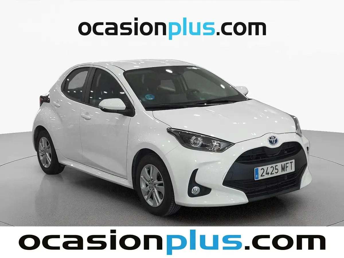 Usado Toyota Yaris Business Edition 116 CV (85 kW) 2023 Blanco Utilitario