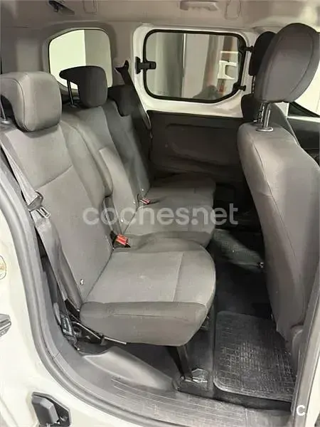 Usado Citroën Berlingo Live 102 CV (75 kW) 2021 Blanco Monovolumen