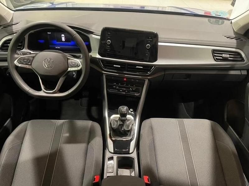 Usado VW T-Roc 116 CV (85 kW) 2024 Azul SUV