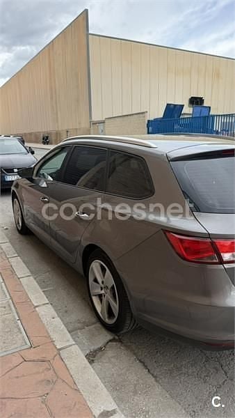 Usado Seat Leon ST CONNECT 110 CV (80 kW) 2016 Marrón Familiar