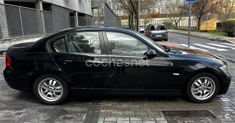 Usado BMW 320 150 CV (110 kW) 2006 Negro Berlina