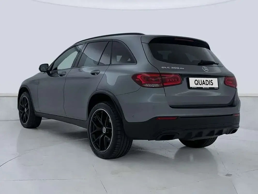 Usado Mercedes GLC300e 306 CV (225 kW) 2022 Gris SUV
