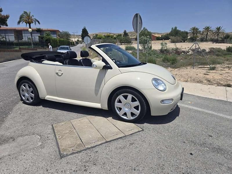 Beige Usado 2005 VW Beetle Utilitario | 7900 € (Precio justo) - Imagen 1/4