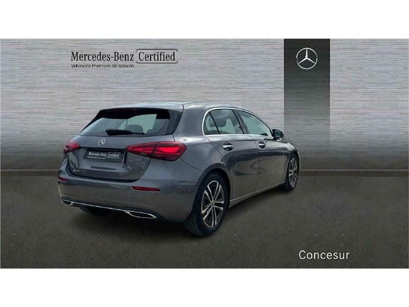Usado Mercedes A180 Progressive 136 CV (100 kW) 2024 Gris Berlina