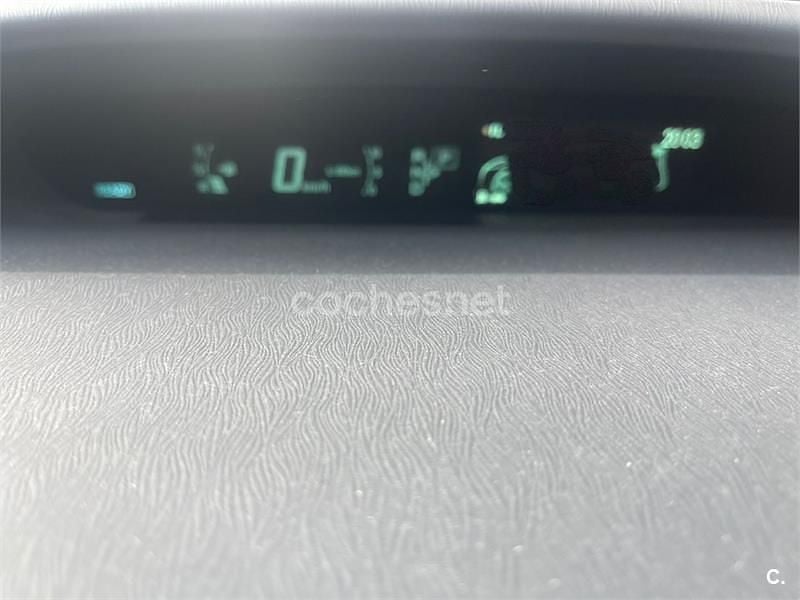 Usado Toyota Prius Executive 136 CV (100 kW) 2014 Azul Berlina