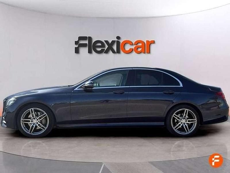 Usado Mercedes E220 194 CV (142 kW) 2017 Azul Berlina