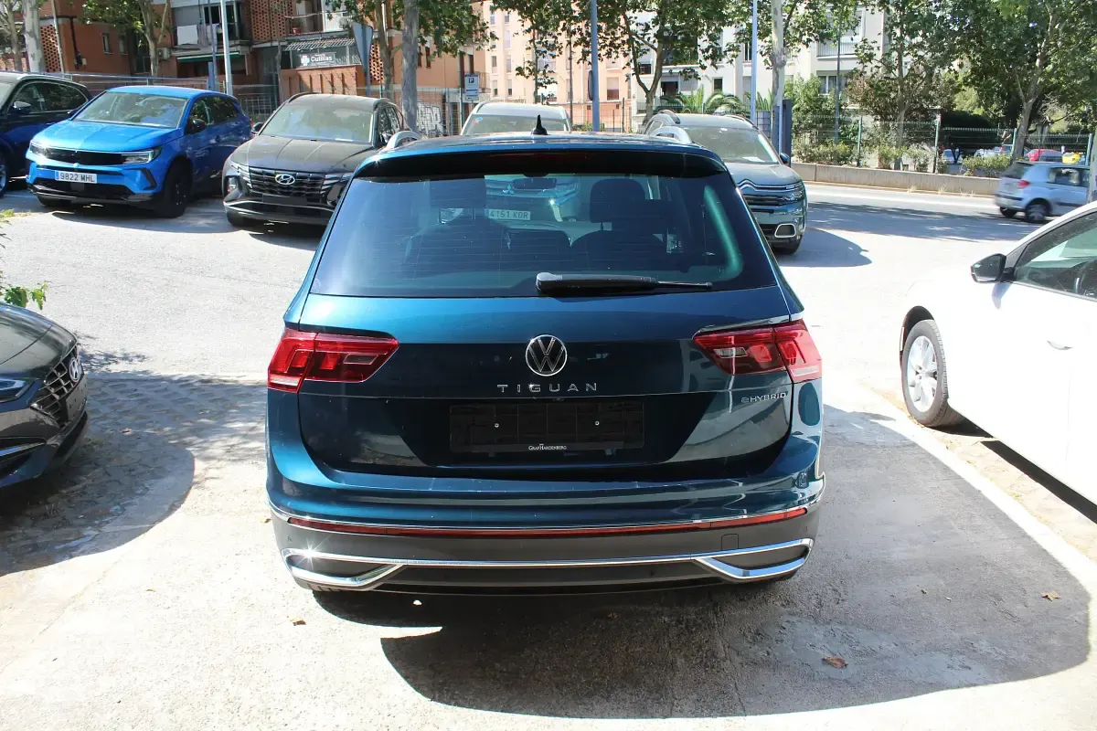 Usado VW Tiguan Life 245 CV (180 kW) 2021 Azul SUV
