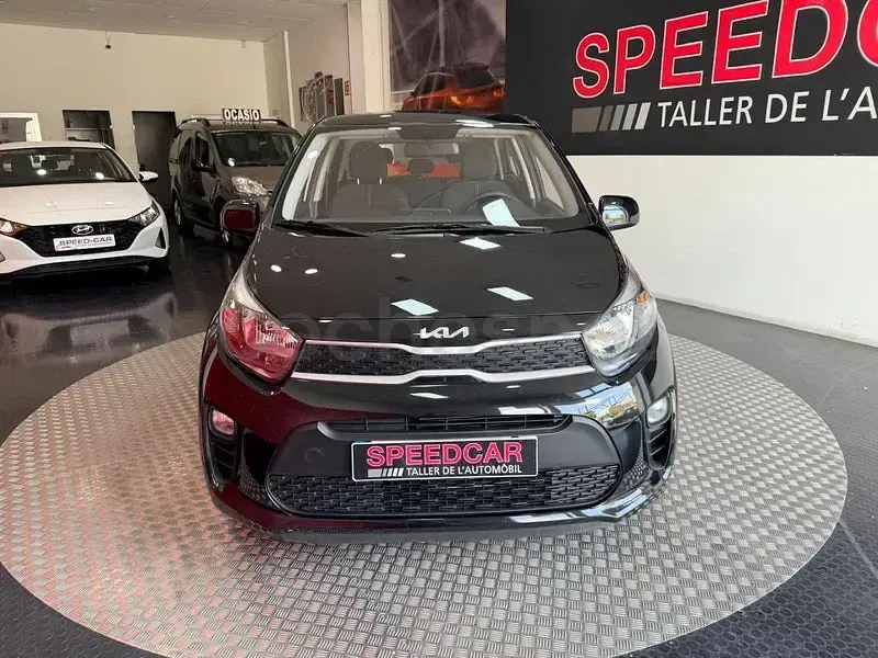 Usado Kia Picanto 67 CV (49 kW) 2023 Negro Utilitario