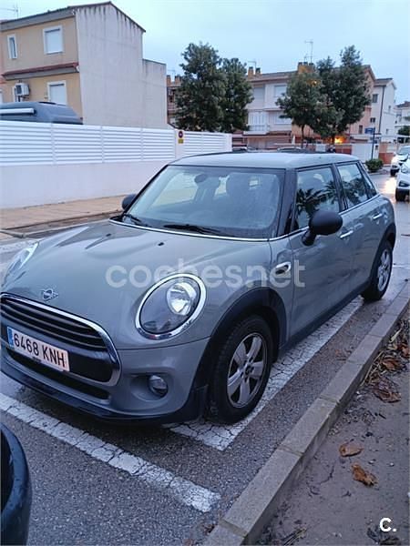 Usado Mini ONE 102 CV (75 kW) 2018 Gris / plata Utilitario