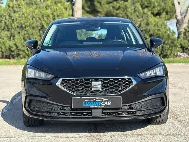 Usado Seat Leon Style 116 CV (85 kW) 2024 Negro Utilitario