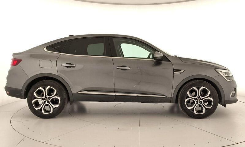 Usado Renault Arkana Techno 145 CV (106 kW) 2023 Gris SUV