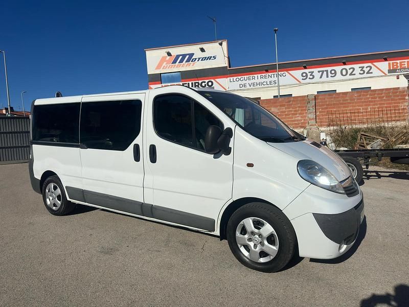 Blanco Usado 2012 Opel Vivaro Comfort Van | 6550 € - Imagen 1/4