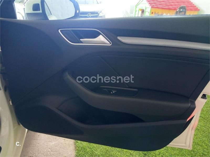 Usado Audi A3 Advanced 110 CV (80 kW) 2015 Blanco Berlina