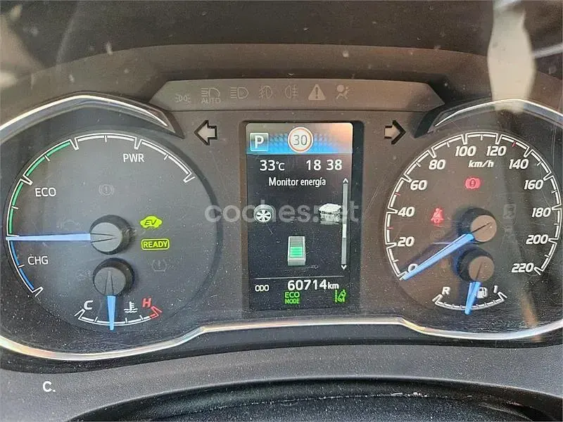Usado Toyota Yaris Hybrid Active 100 CV (73 kW) 2017 Gris / plata Berlina
