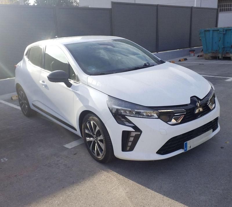 Usado Mitsubishi Colt 91 CV (66 kW) 2023 Blanco Berlina