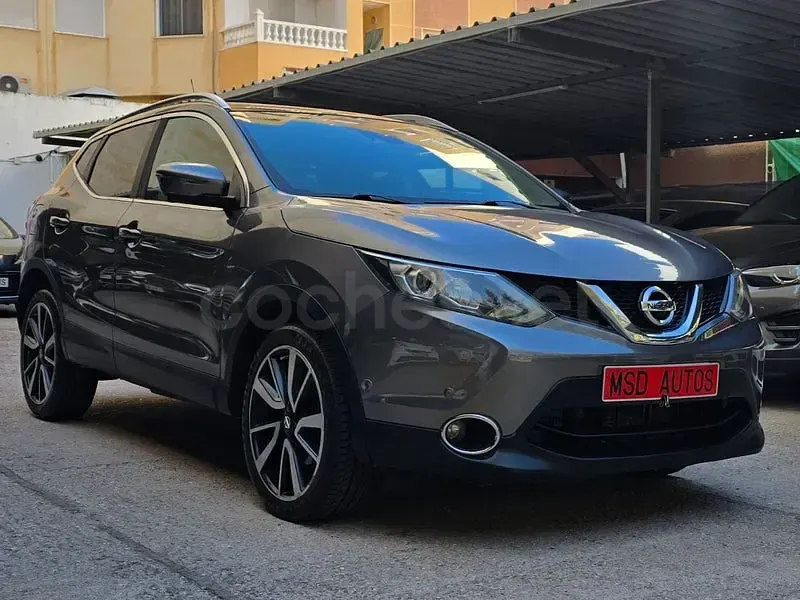 Usado Nissan Qashqai Tekna 130 CV (95 kW) 2014 Gris / plata SUV