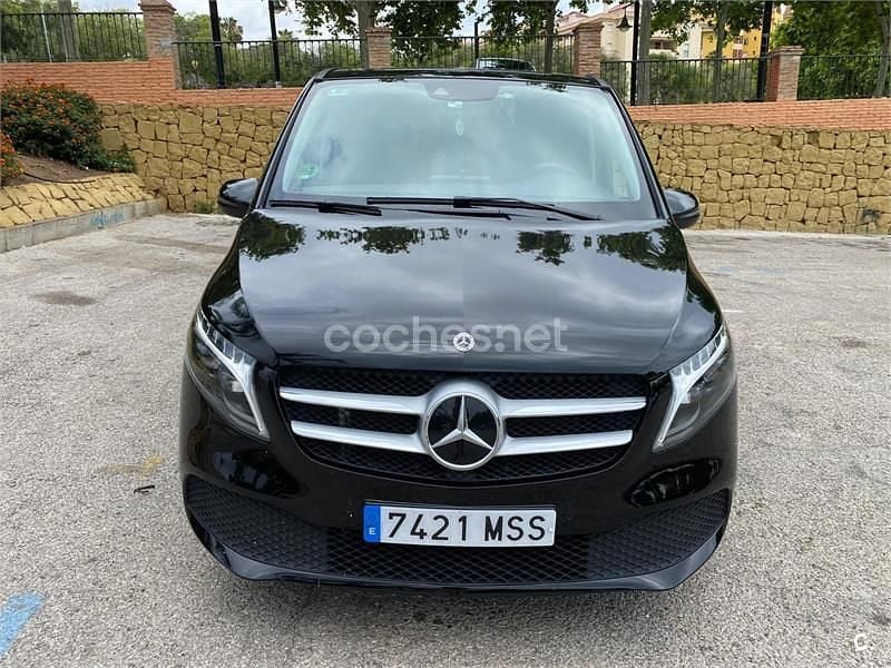 Negro Usado 2024 Mercedes V220 Avantgarde Monovolumen | 61.000 € (Caro) - Imagen 1/4
