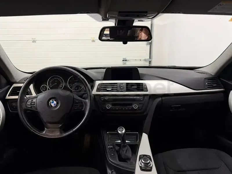 Usado BMW 316 Sport Line 116 CV (85 kW) 2013 Negro Berlina