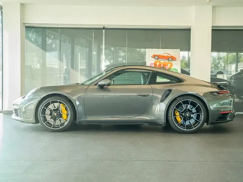 Usado Porsche 911 Turbo S 650 CV (478 kW) 2023 Gris / plata Coupe