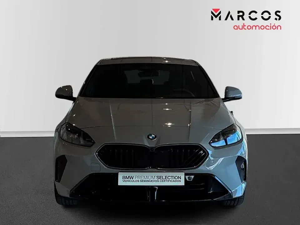 Usado BMW 118 Comfort Edition 150 CV (110 kW) 2025 Utilitario
