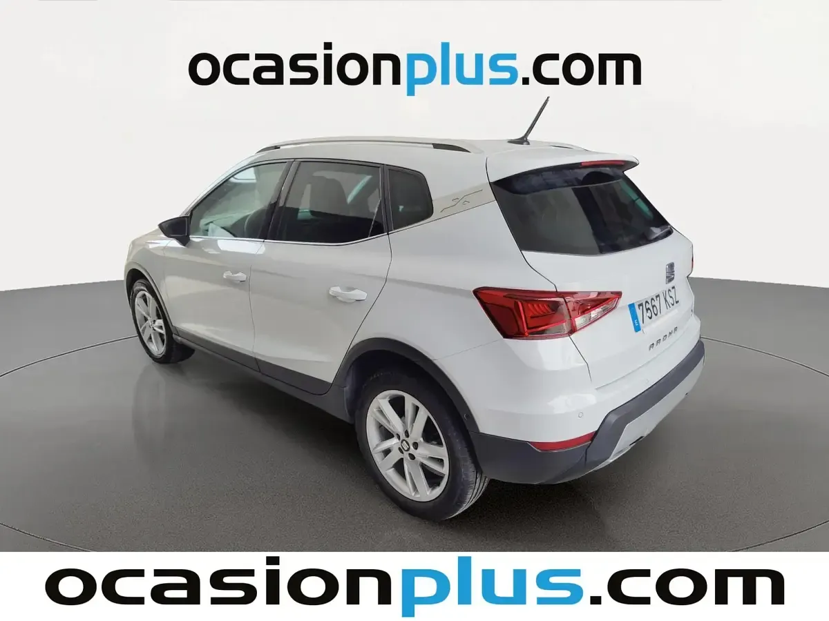 Usado Seat Arona FR 116 CV (85 kW) 2019 Blanco SUV